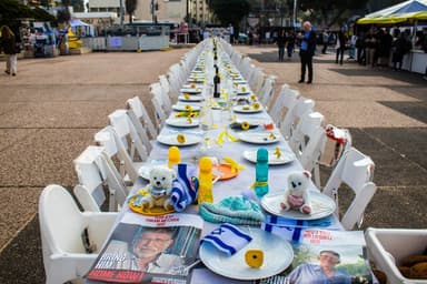 Israelis Have Three Different Words for “Hostages”