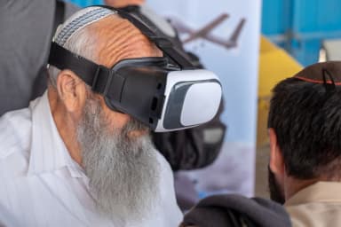 Does Virtual Seeing Count as Seeing under Jewish Law?